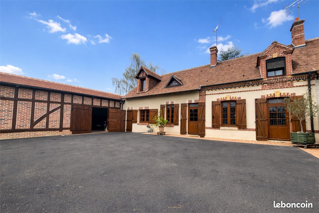 Maison 6 pièces 161 m² · à Neung-sur-Beuvron · 161 m² · 388 500 €