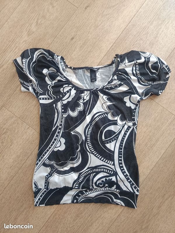 Haut / T-shirt Femme XS (image 1)