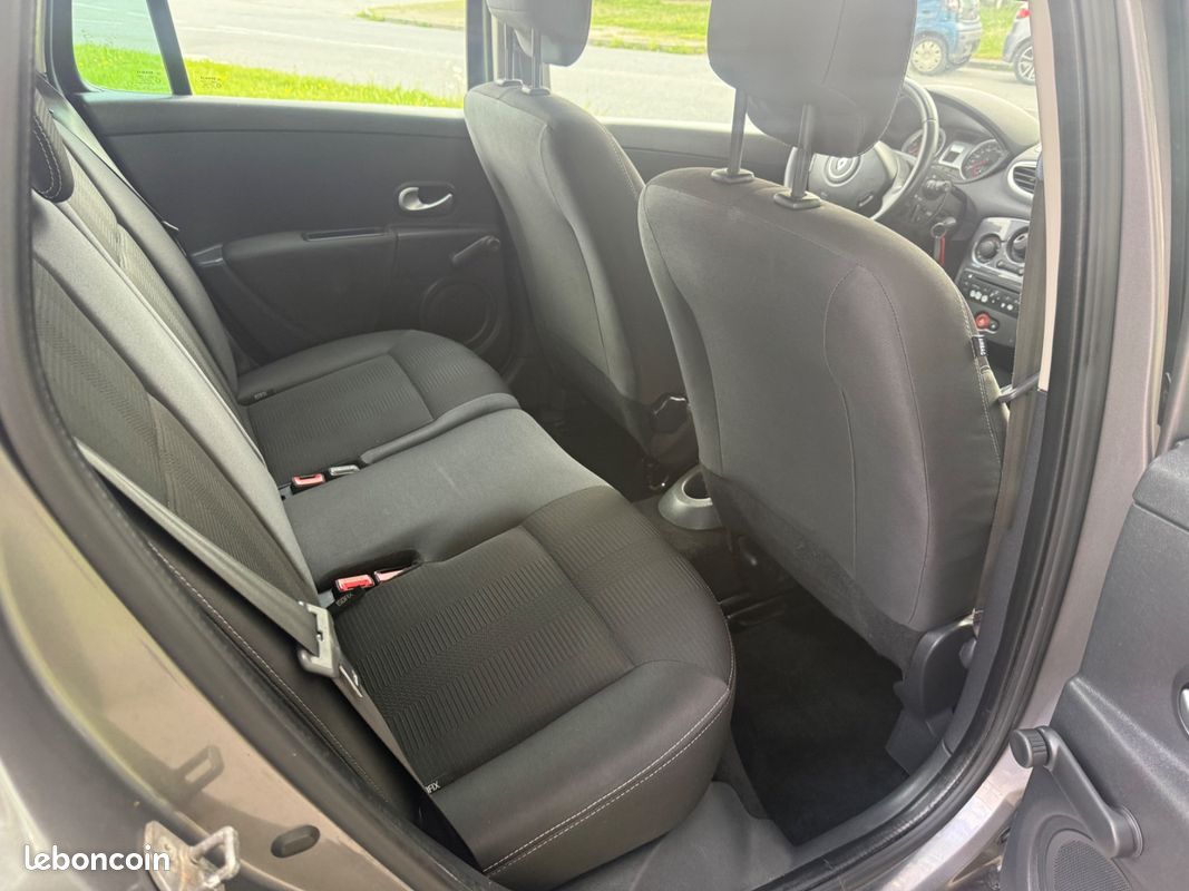 Renault CLIO III ESTATE 1.5 dci 70 cv Authentique (image 4)