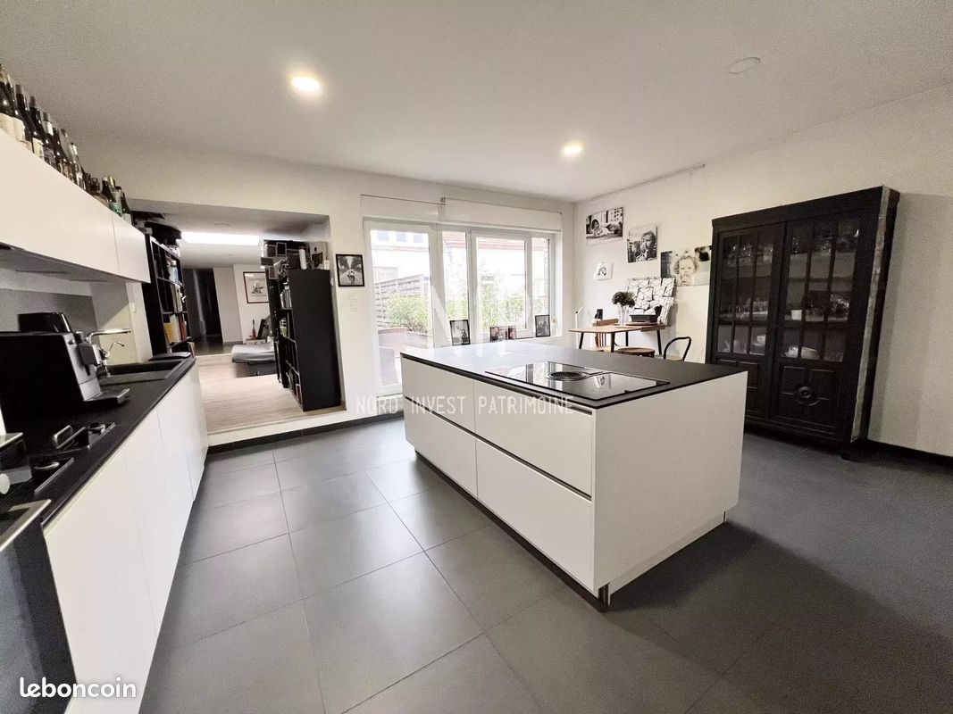 Appartement 3 pièces 375 m² · à Halluin · 375 m² · 475 000 €