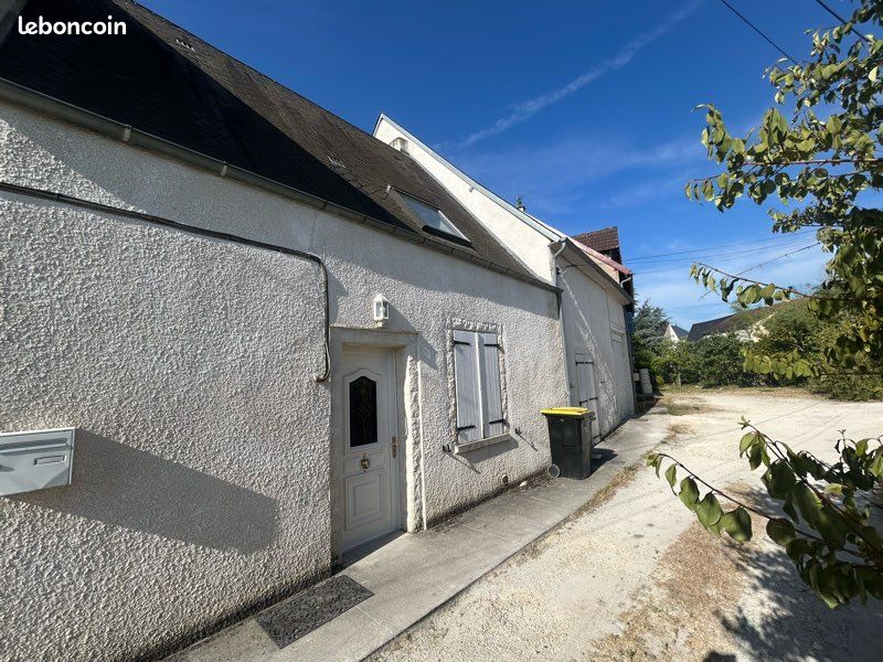Maison 4 pièces 90 m² · à Bourges · 90 m² · 900 €