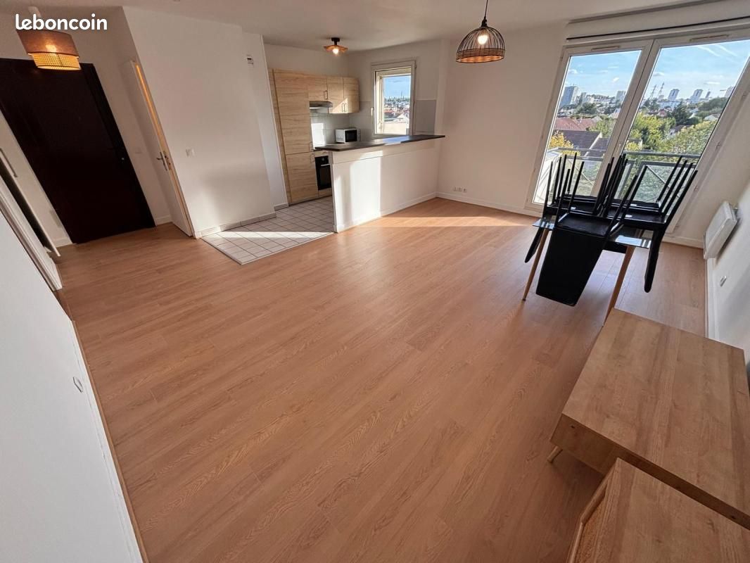 Appartement 3 pièces 61 m² · à Bondy · 61 m² · 228 000 €