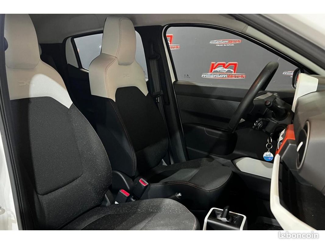 DACIA SPRING 65Cv - Extreme - 100 % Elec - Garantie constructeur 01/2032 (image 14)