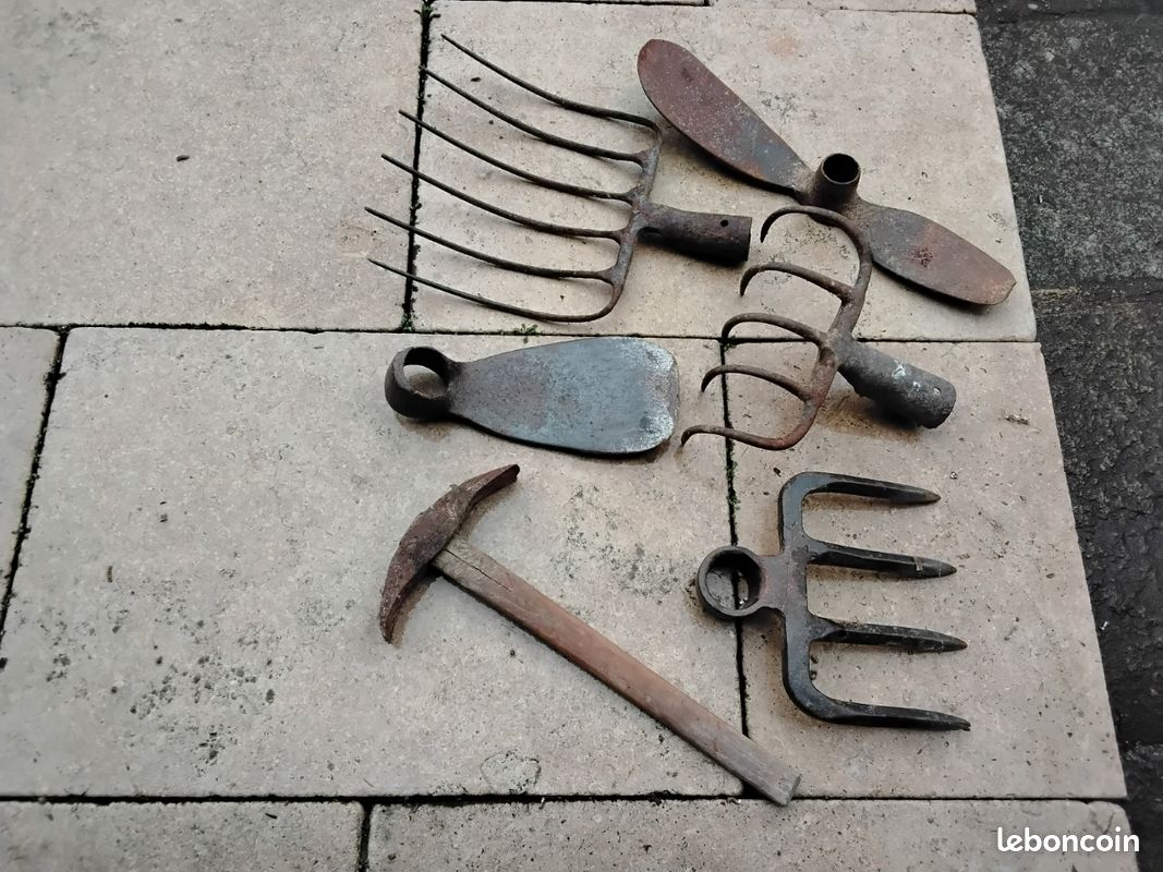 Lot D'Outils De Jardinage Anciens - Métal - Fabriqués Au Royaume-Uni - Occasion
