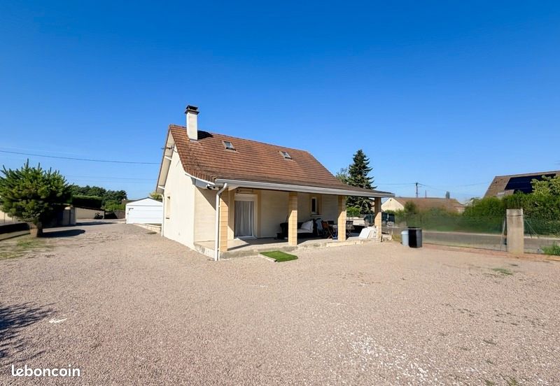 Maison 3 pièces 94 m² · à Izeure · 94 m² · 219 000 €