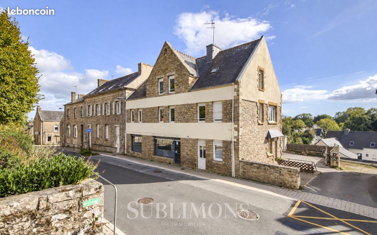 Maison 14 pièces 253 m² · à Ploemel · 253 m² · 439 000 €