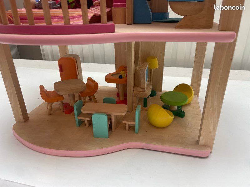 Maison de poupée en bois (image 2)