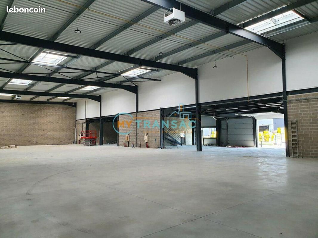 Local bureaux 432 m² (image 7)