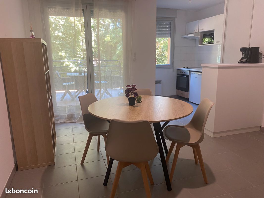 Parking 2 pièces 43 m² · à Toulouse · 43 m² · 815 €