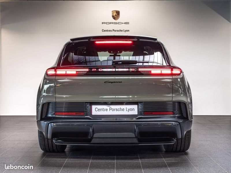 Porsche Cayenne Electric 442ch (image 5)