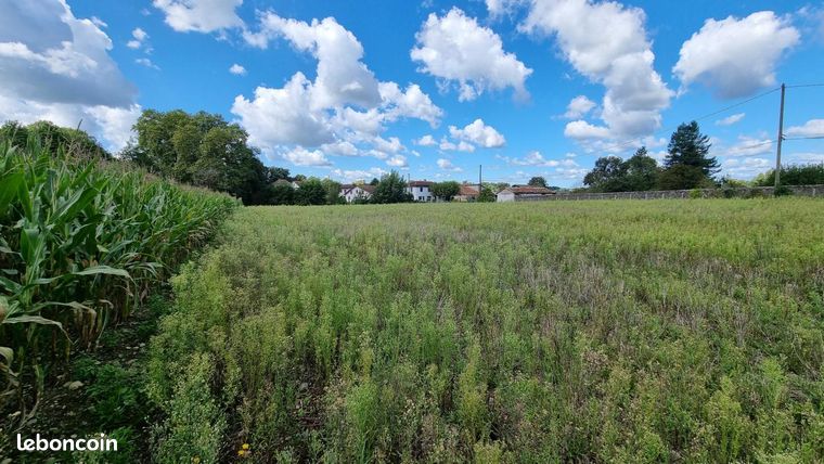 Terrain 1 202 m² Leren