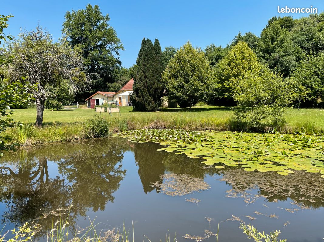 Gîte pour 6 pers avec étang privée Locations saisonnières