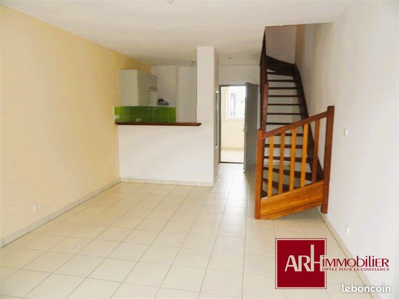 Appartement 3 pièces 46 m² · à Saint-Denis · 46 m² · 698 €/mois