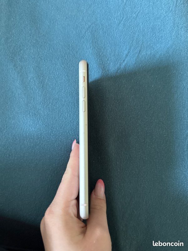 Iphone 11 (image 3)