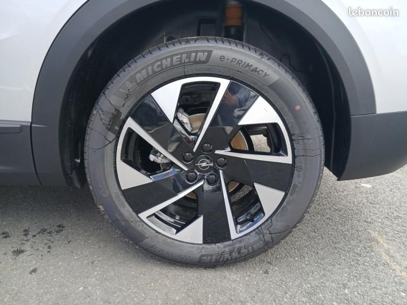 Opel Grandland 1.2 Turbo Hybrid 145ch GS e-DCT6 (image 11)