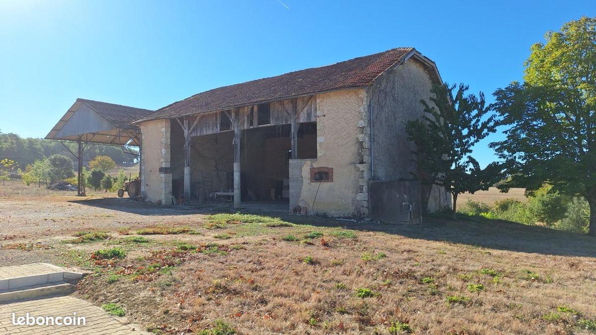 Maison 10 pièces 336 m² · à Castéra-Verduzan · 336 m² · 200 000 €
