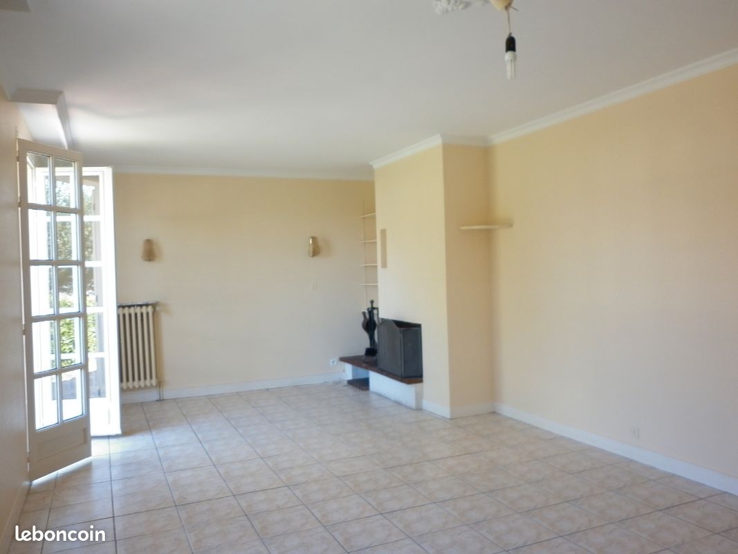 Maison 5 pièces 115 m² · à Saint-Junien · 115 m² · 930 €/mois