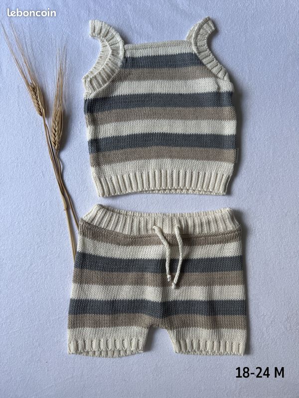 Ensemble pour bébés tricotés à la main (image 1)