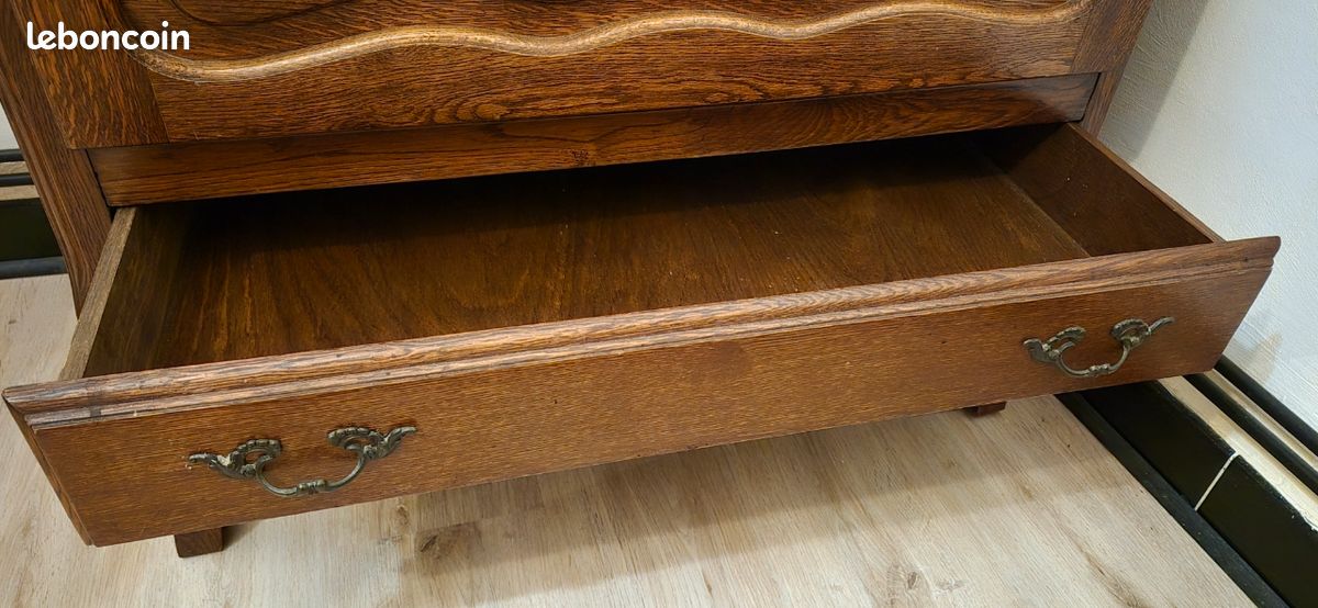 Meuble bar ancien en bois (image 3)