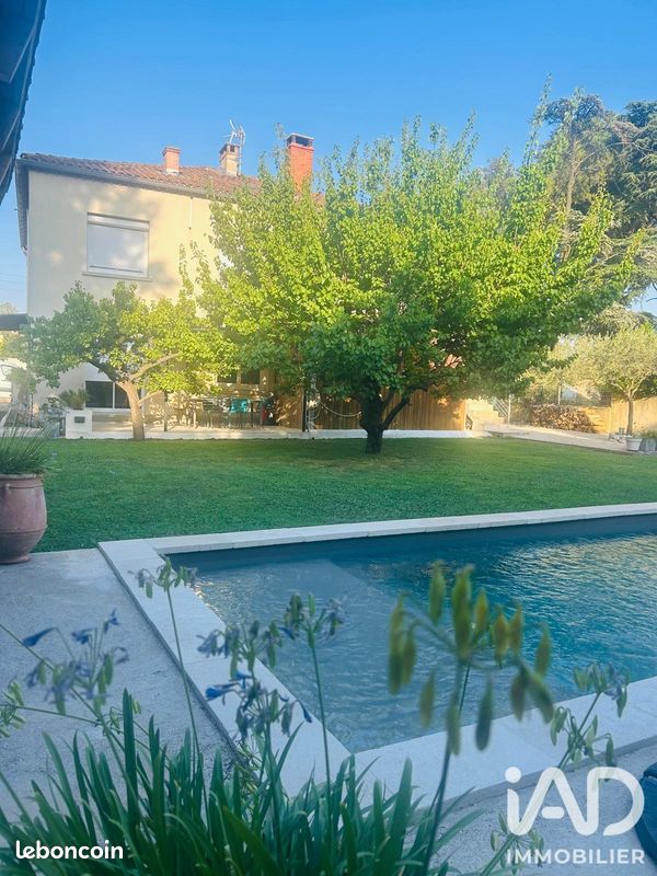 Maison 8 pièces 177 m² · à Le Pontet · 177 m² · 398 000 €