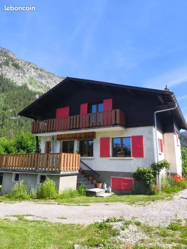 Maison 6 pièces 160 m² · à Chamonix-Mont-Blanc · 160 m² · 1 950 000 €