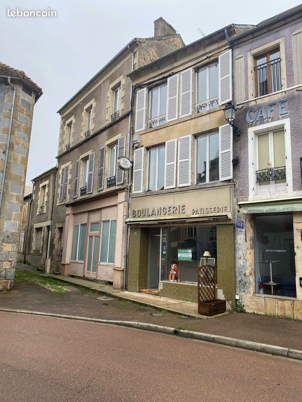 Maison 5 pièces 265 m² · à Saint-Saulge · 265 m² · 16 000 €