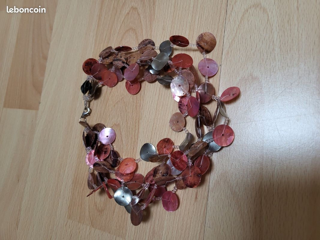 Collier fantaisie ras du cou (image 1)