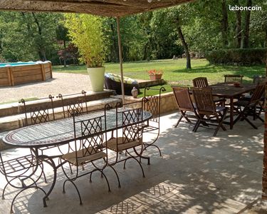 Maison 6 pièces 200 m² · à Saint-Maximin-la-Sainte-Baume · 200 m² · 710 000 €