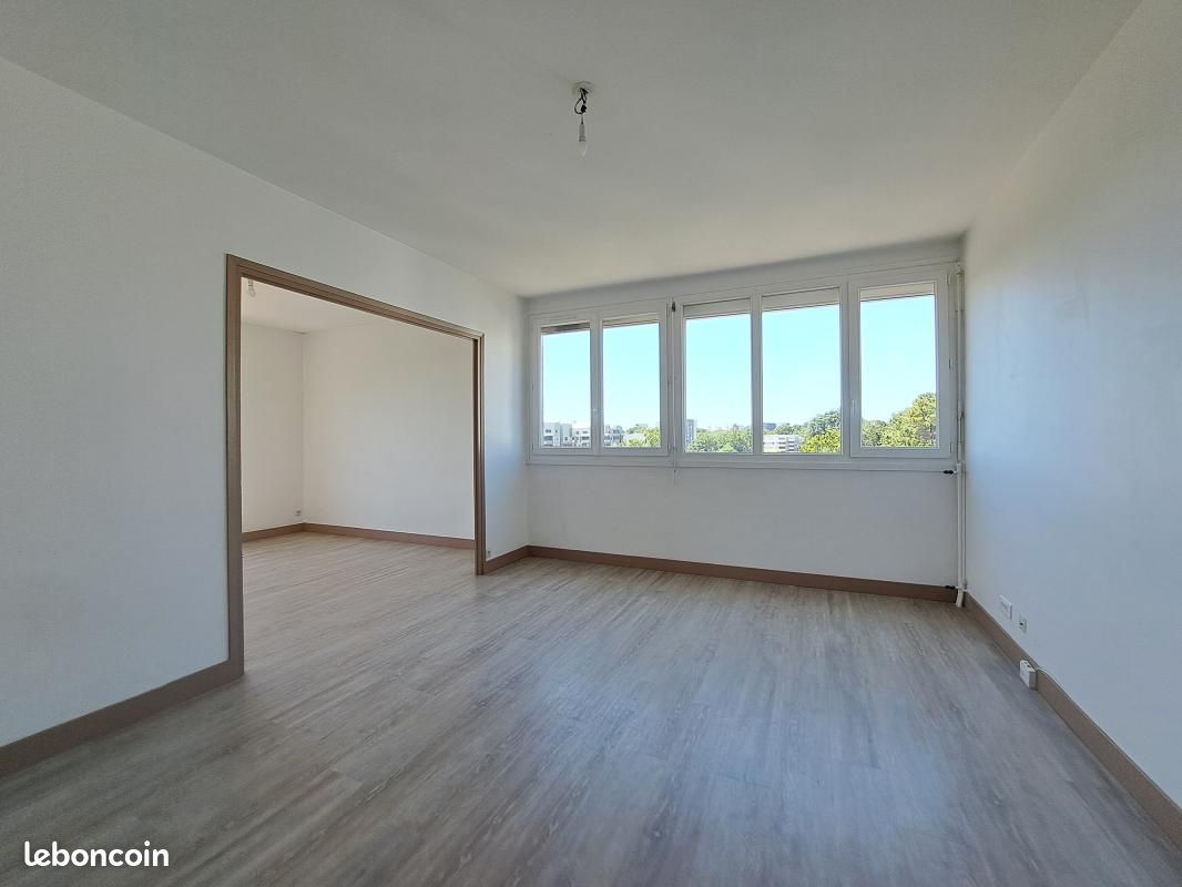 Appartement 4 pièces 74 m² · à Saint-Herblain · 74 m² · 890 €/mois