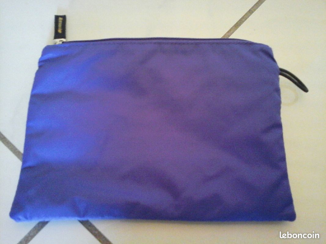 Triple pocket (image 2)