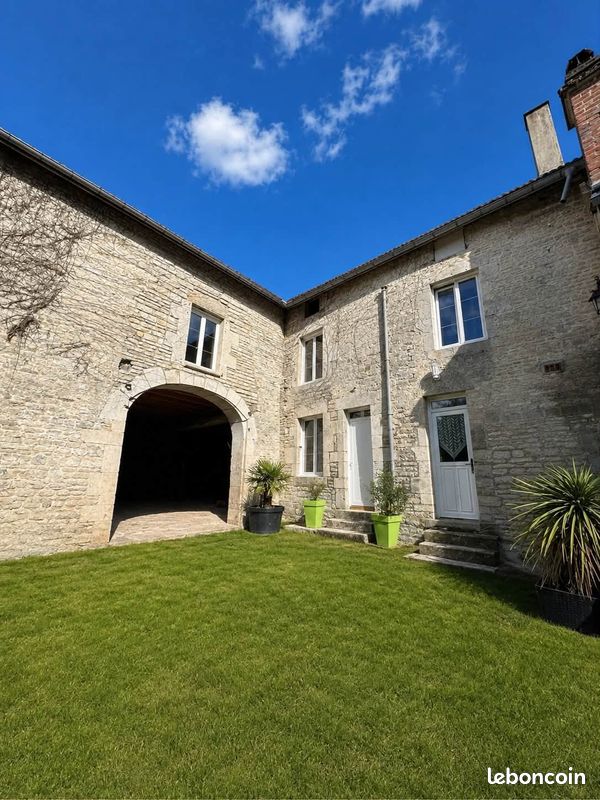Maison 6 pièces 135 m² · à Neuville-sur-Seine · 135 m² · 169 200 €