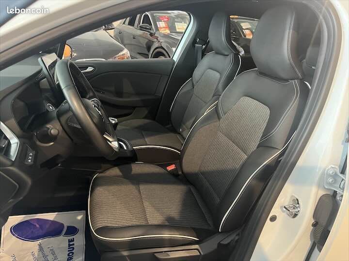 Renault Clio V 1.0 TCE 90 CH INTENS (image 13)