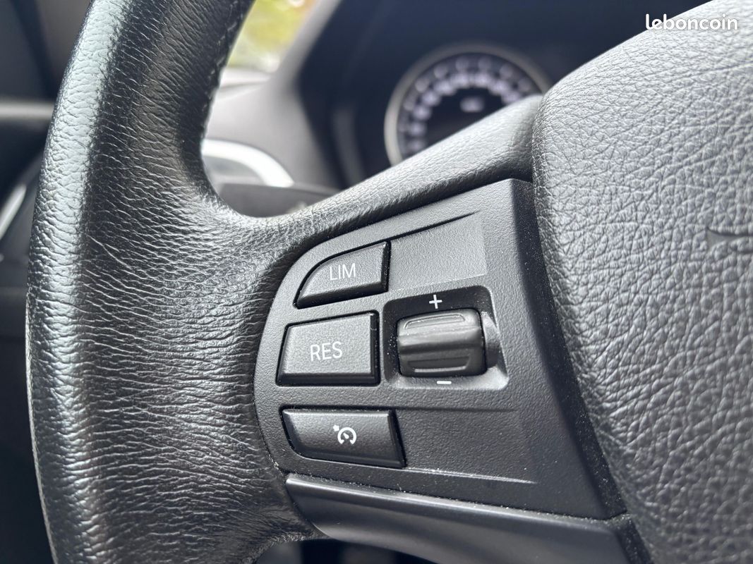 BMW SERIE F20 LCI2 116i 109 ch Business Design AIDE AU PARKING