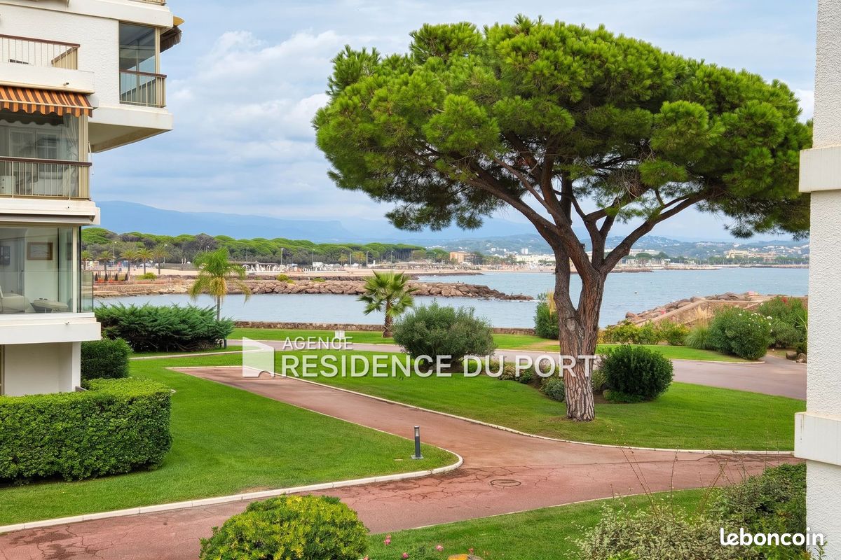 Appartement 1 pièce 44 m² · à Mandelieu-la-Napoule · 44 m² · 359 000 €