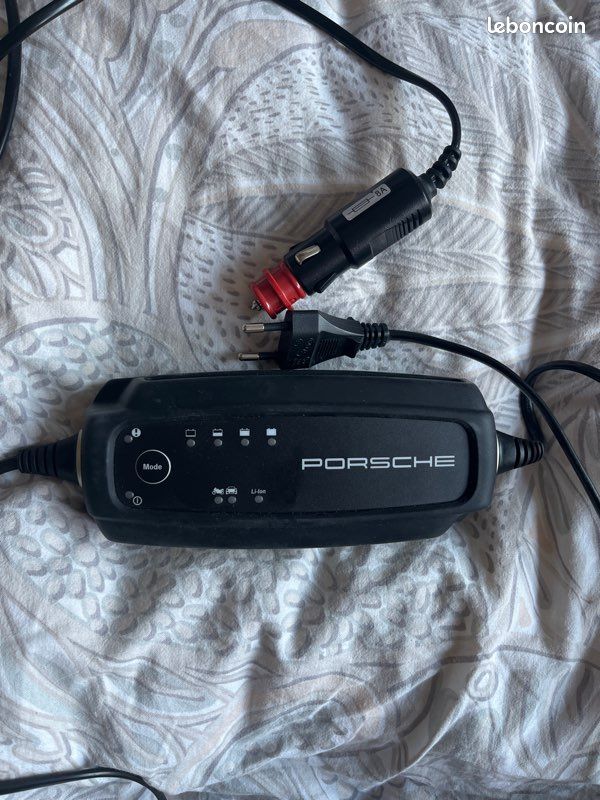 Chargeur Porsche (image 1)