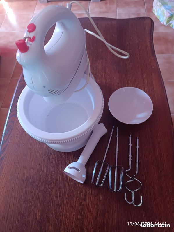 Batteur à main sur socle avec bol rotatif 200 Watts (image 4)