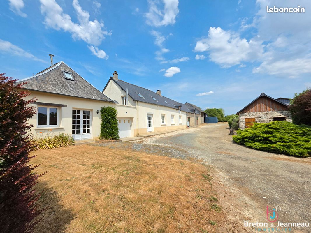 Maison 9 pièces 166 m² · à Javron-les-Chapelles · 166 m² · 304 900 €