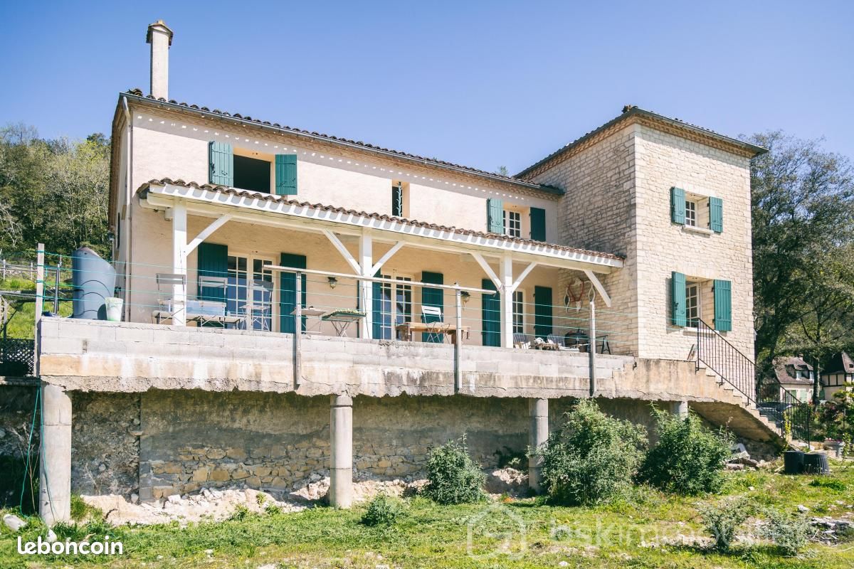 Maison 7 pièces 252 m² · à Lalinde · 252 m² · 387 000 €
