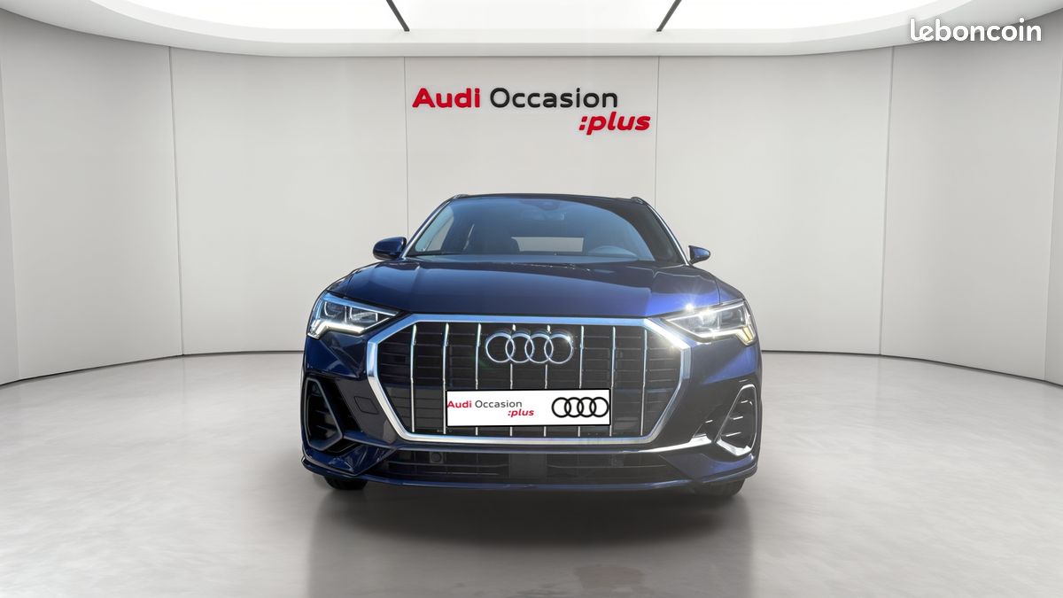 AUDI Q3 45 TFSIe 245 ch S tronic 6 S line (image 8)
