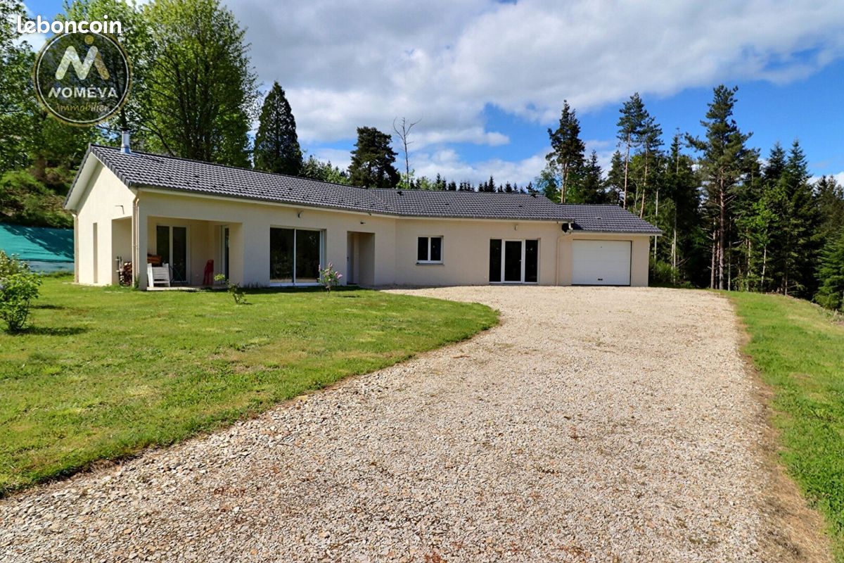 Maison 5 pièces 121 m² · à Chenereilles · 121 m² · 300 000 €