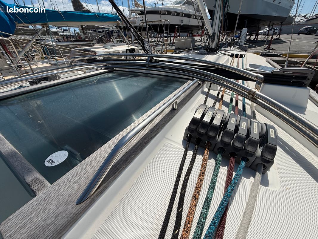 SUN ODYSSEY 42I performance (image 11)