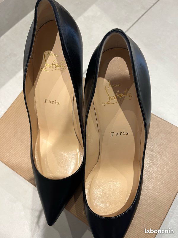Escarpins Christian Louboutin noir 39 Chaussures