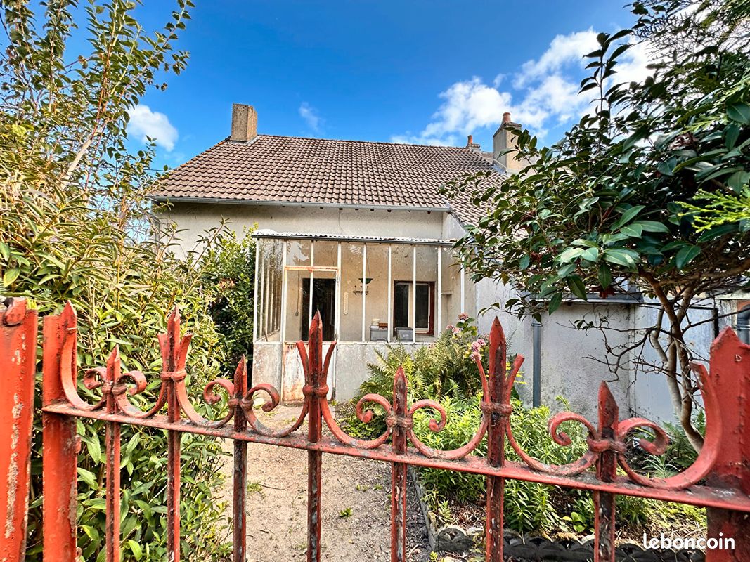 Maison 3 pièces 64 m² · à Aubigny-sur-Nère · 64 m² · 58 000 €