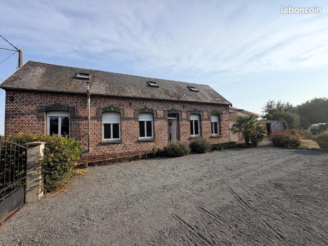 Maison 3 pièces 101 m² · à Bus · 101 m² · 147 000 €