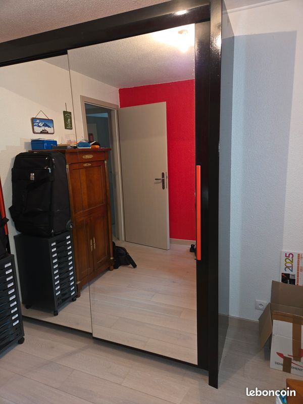 Armoire dressing (image 1)