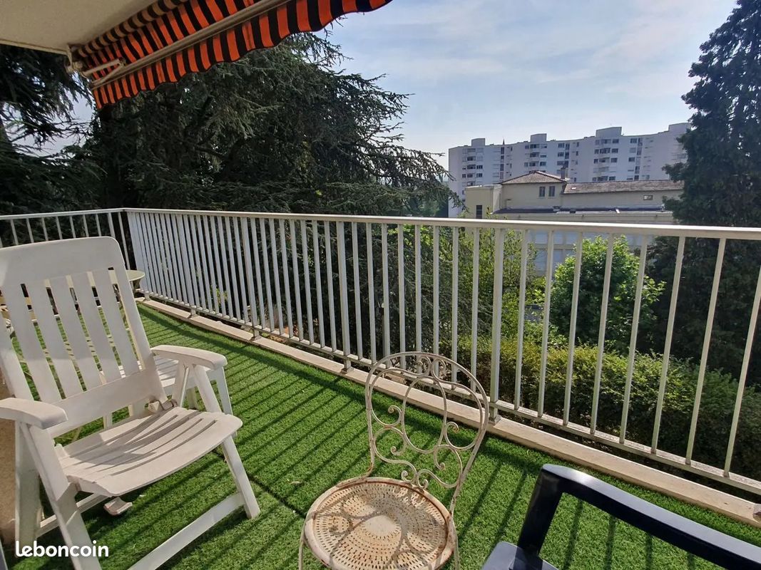 Appartement 4 pièces 90 m² · à Oullins-Pierre-Bénite · 90 m² · 1 300 €/mois