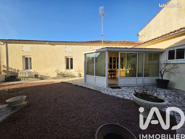 Maison de village 6 pièces 139 m²