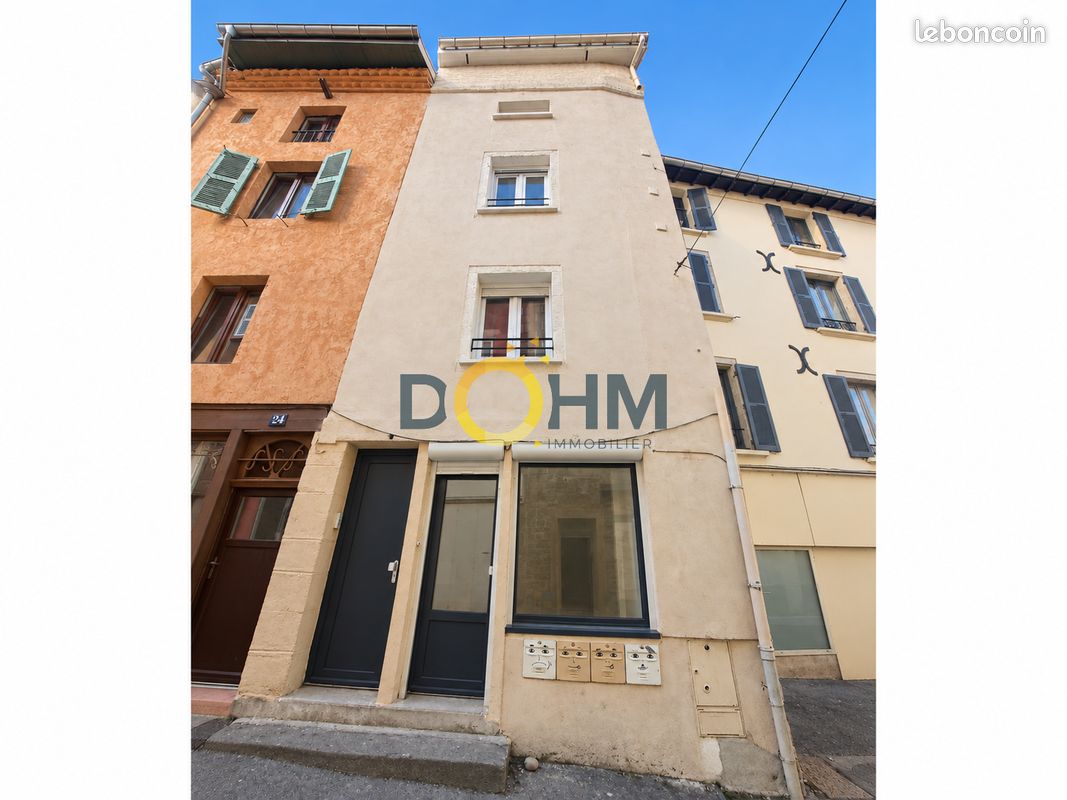 Immeuble 3 pièces 80 m² · à Langeac · 80 m² · 75 000 €