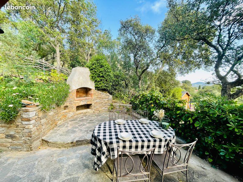Villa ensoleillée à louer à Bormes Les Mimosas (image 1)
