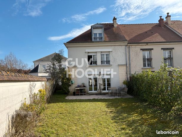 Propriété 7 pièces 141 m²